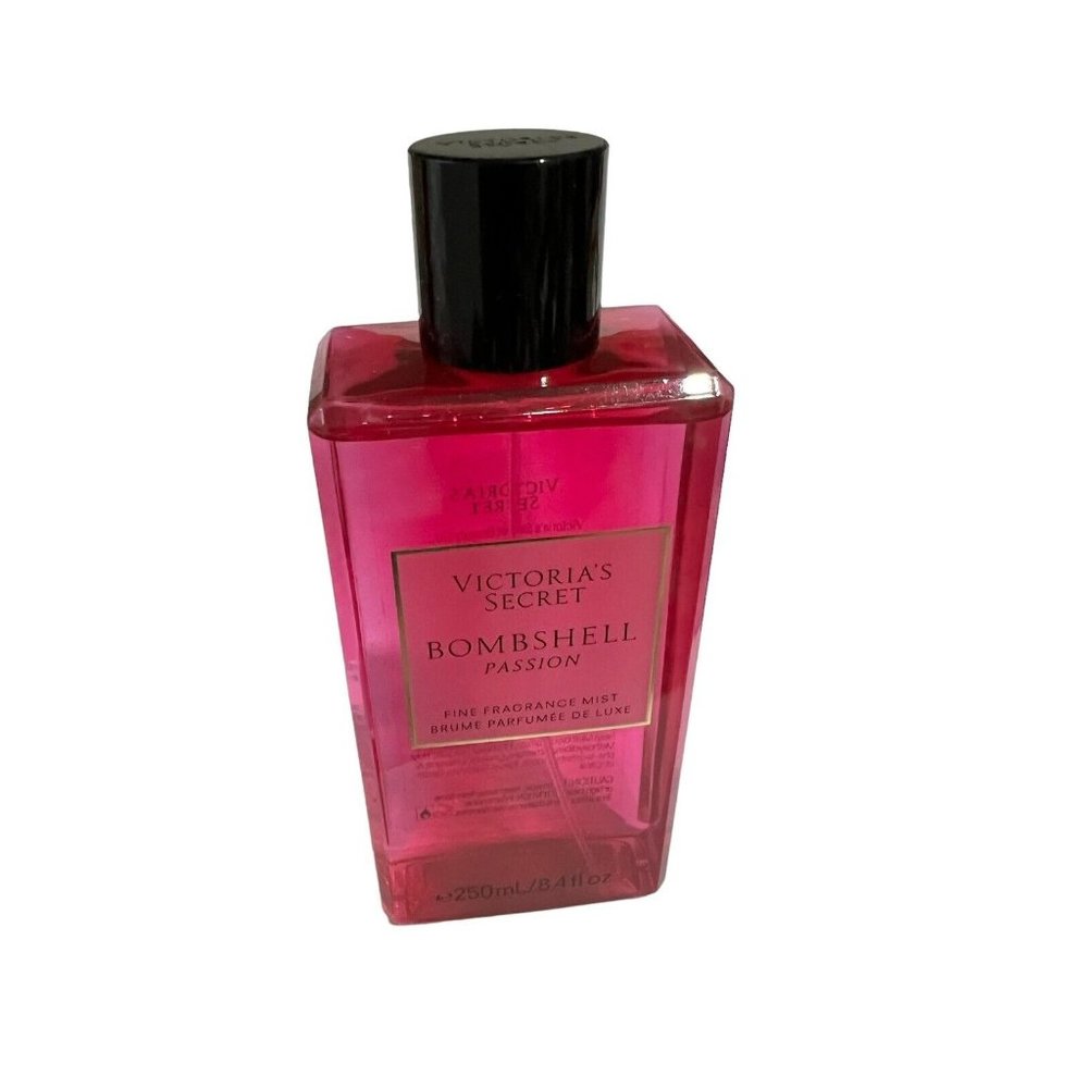 Victorias Secret‎ Fine Fragrance Mist Bombshell Passion 8.4 fl oz New